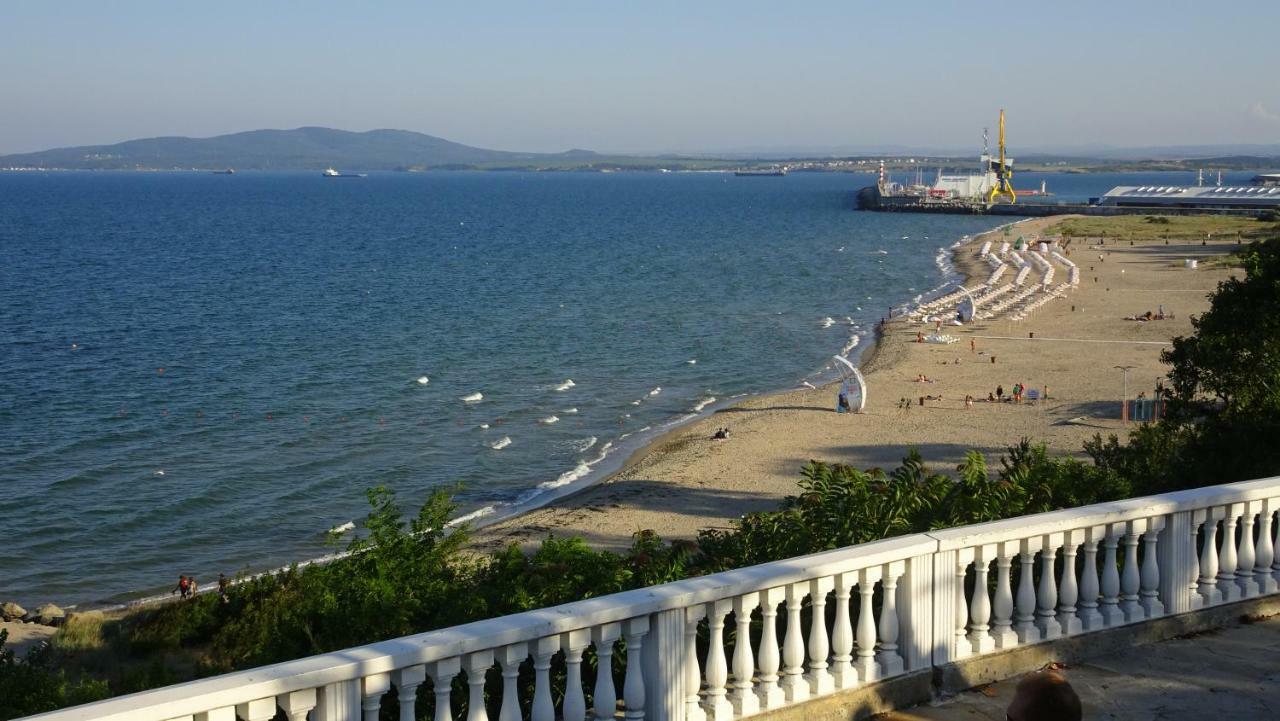 Apartament Bogoridi Burgas Exteriör bild